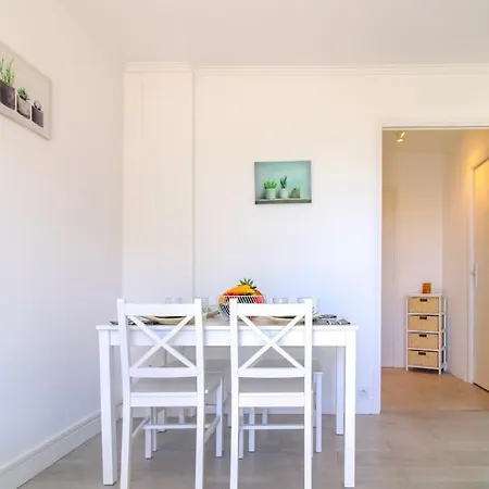Le Republique By Apirent #balcon #climatisation #parking Apartment