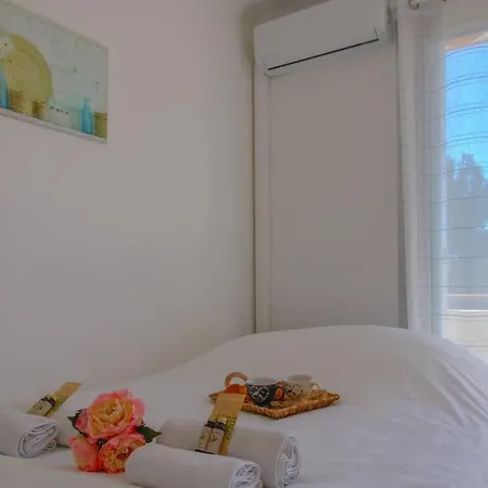 Le Republique By Apirent #balcon #climatisation #parking Cannes