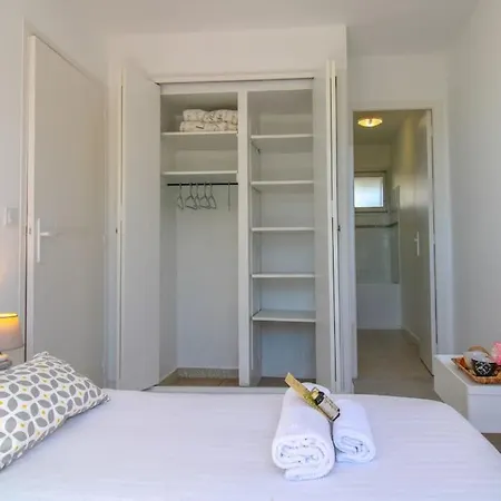 Le Republique By Apirent #balcon #climatisation #parking