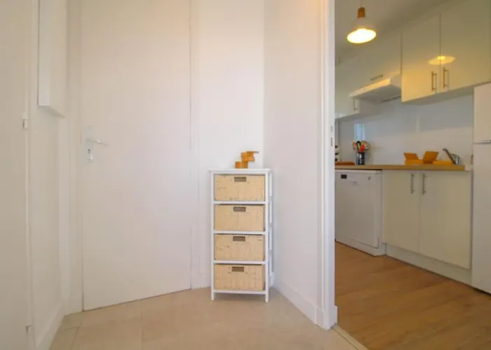 Lägenhet Le Republique By Apirent #balcon #climatisation #parking