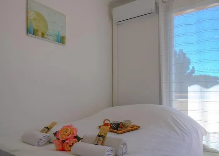Le Republique By Apirent #balcon #climatisation #parking Cannes