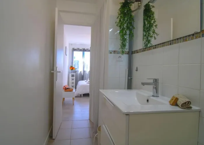 Le Republique By Apirent #balcon #climatisation #parking * Cannes