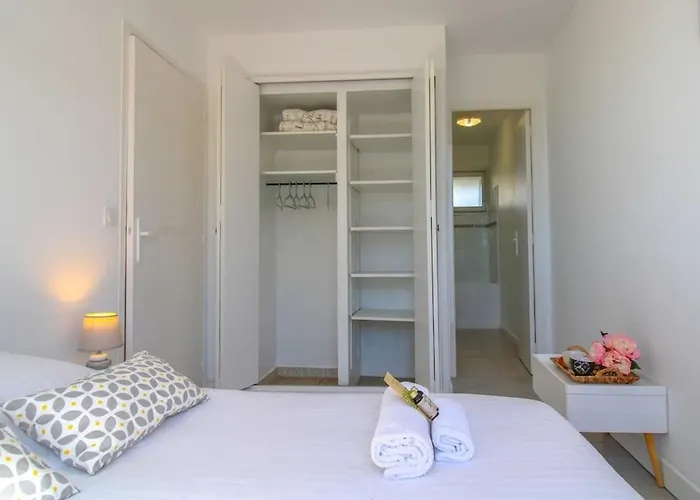 Le Republique By Apirent #balcon #climatisation #parking